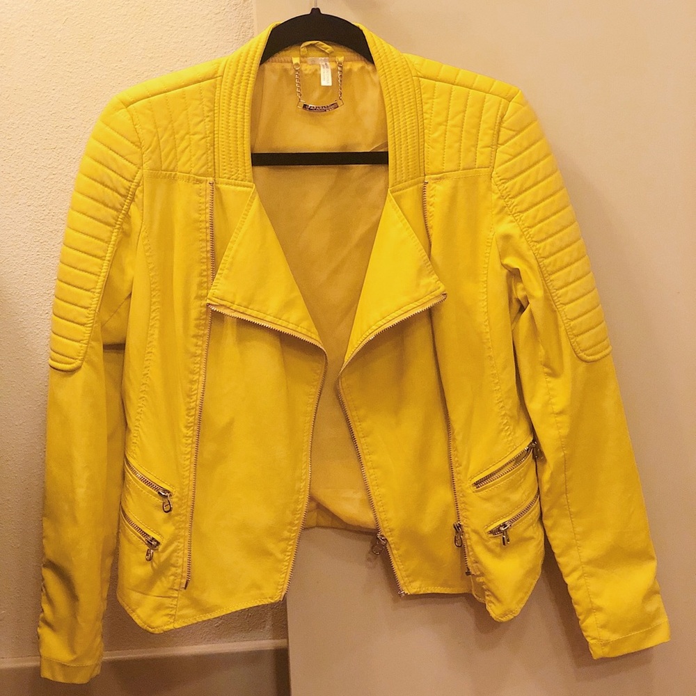 Yellow cropped jacket